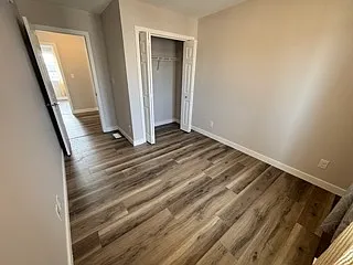 366 Bonaventure Dr W — Photo 13