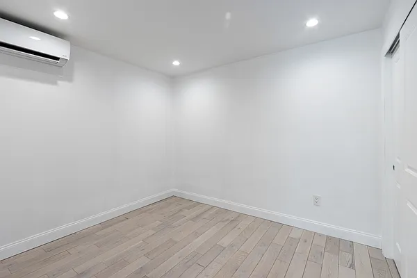 Rented by Compass | media 4