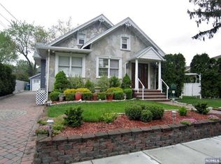 118 3rd Ave #2, Westwood, NJ 07675