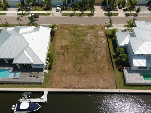 5708 Tybee Island Dr, Apollo Beach, FL 33572