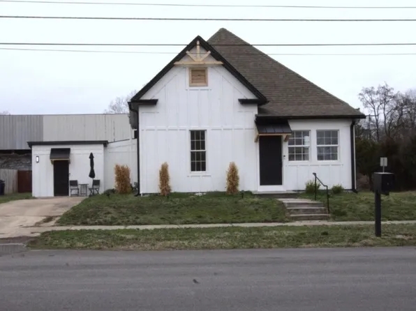 302 S McKinley Ave, Joplin, MO 64801