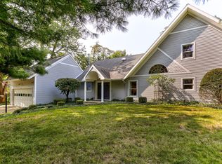 1614 Walker Rd, Fennville, MI 49408