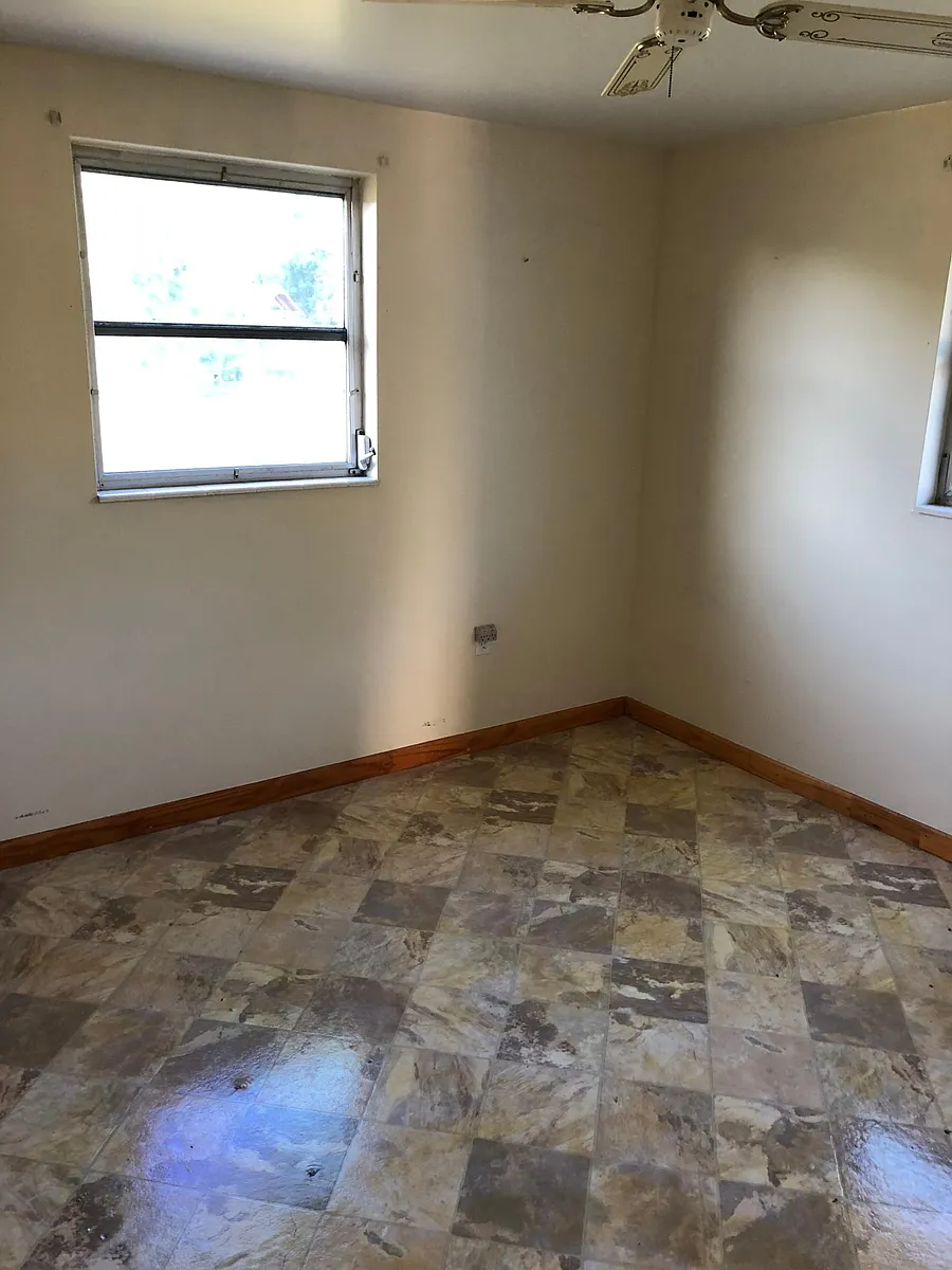Building Photo - 610 Tam O Shanter Ln