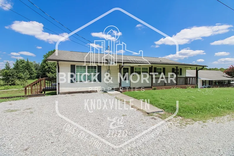 3 bed, 2.0 bath, 1250 sqft, $1,870 — Photo 3