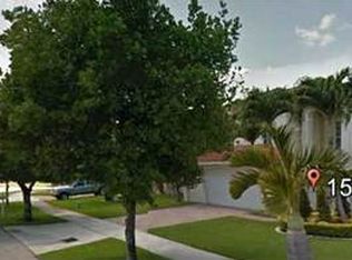 15949 SW 101st Ter, Miami, FL 33196