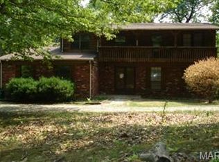 3342 Singletree Trl, Pacific, MO 63069