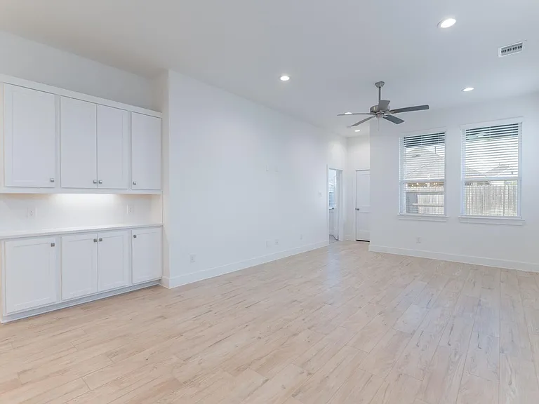 10747 Pine Pink — Photo 26