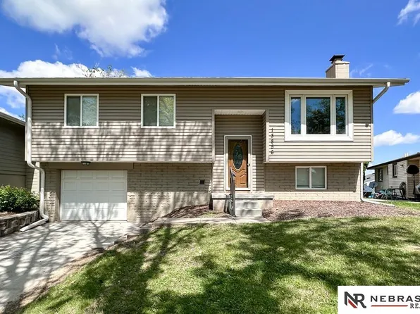 13856 V St, Omaha, NE 68137