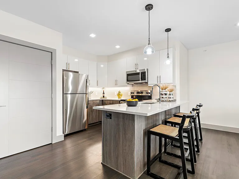 8133 Bergenline Ave #6E — Photo 4