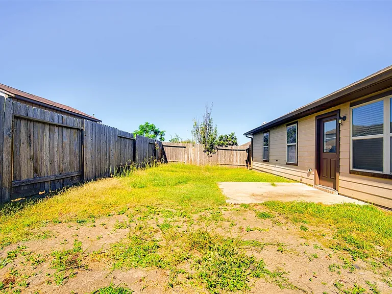 9210 Rustling Manor Ln — Photo 29
