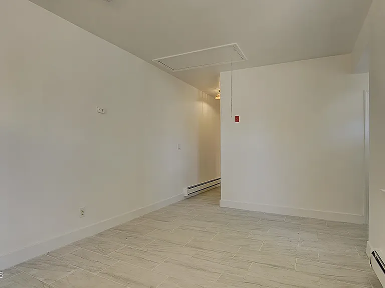 19 Bayview Ave #B — Photo 13