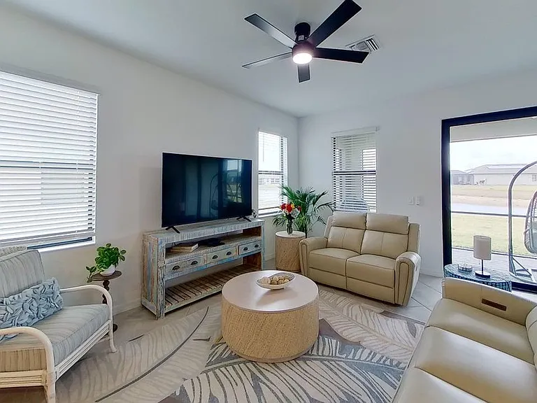 1505 Saddlewood Cir — Photo 2