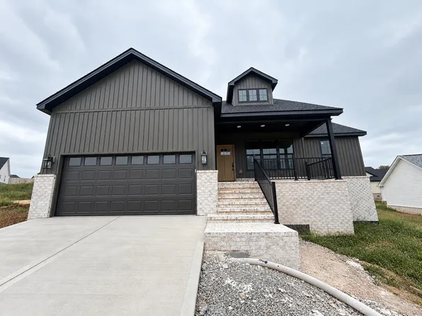 317 Krauss Dr, Nicholasville, KY 40356