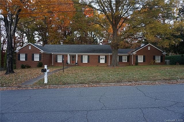 1st image of 1340 Carmen Ln