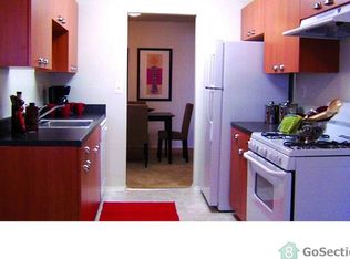 2011 Georgian Woods Pl #13, Silver Spring, MD 20902