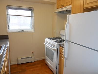 2nd image of 15 W 116th St APT 8C