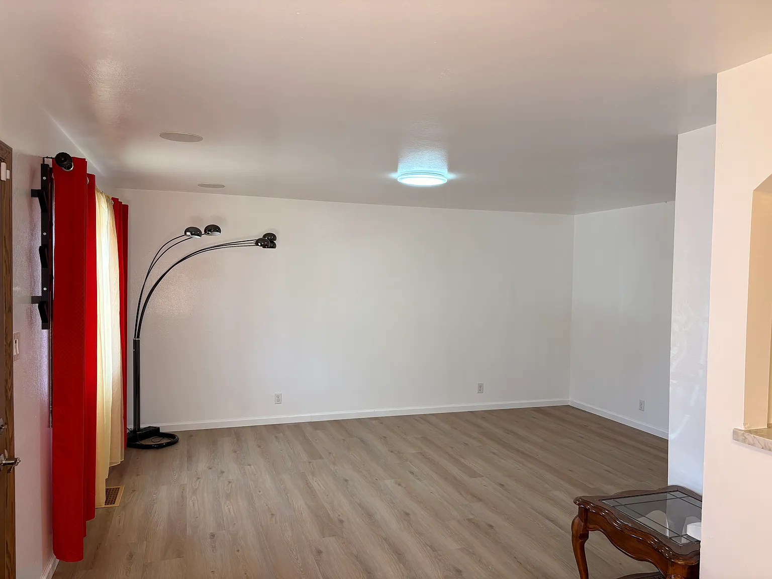 4 bed, 1125 sqft, $3,600 — Photo 4
