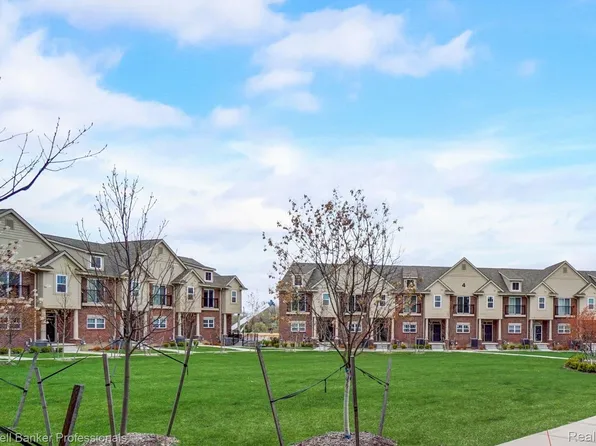 41664 Orianna Ln, Novi, MI 48375