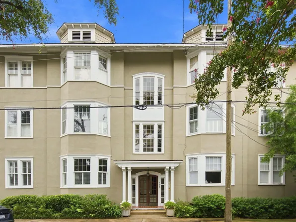 139 Tradd St APT 1, Charleston, SC 29401