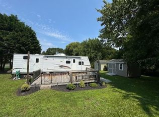87 Blue Point Dr, Horntown, VA 23395