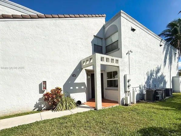 4609 NW 97th Ct #1, Doral, FL 33178