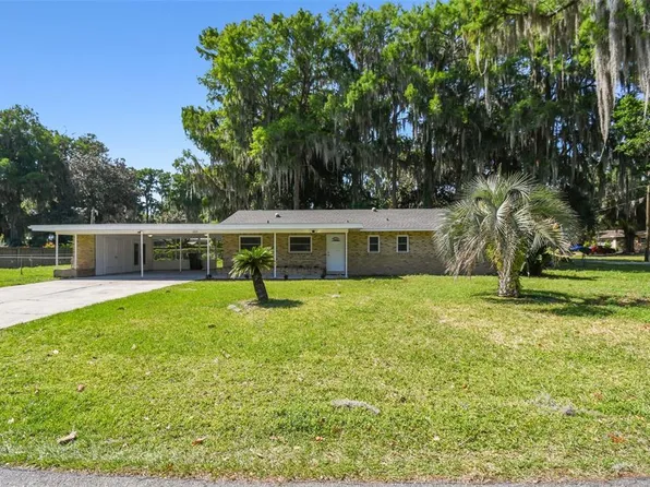 1009 Loves Point Dr, Leesburg, FL 34748