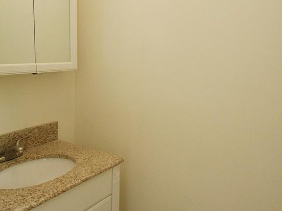 3rd image of 17 Carriage Way #17