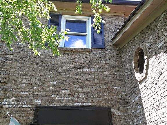 3rd image of 3512 Creekwood Dr #B