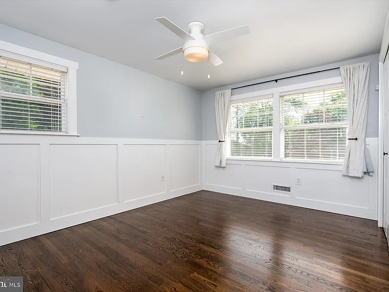 102 Sycamore Rd — Photo 16