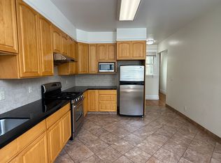 3240 17th St, San Francisco, CA 94110