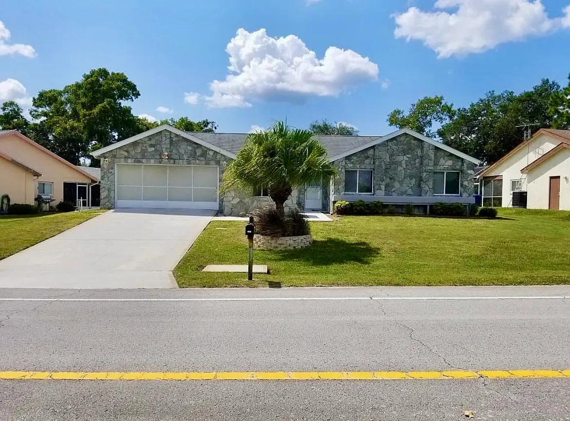 3 bed, 1450 sqft, $2,000 — Photo 2