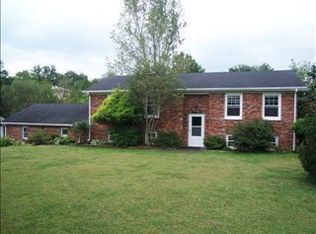 95 Baker Ct, Berea, KY 40403