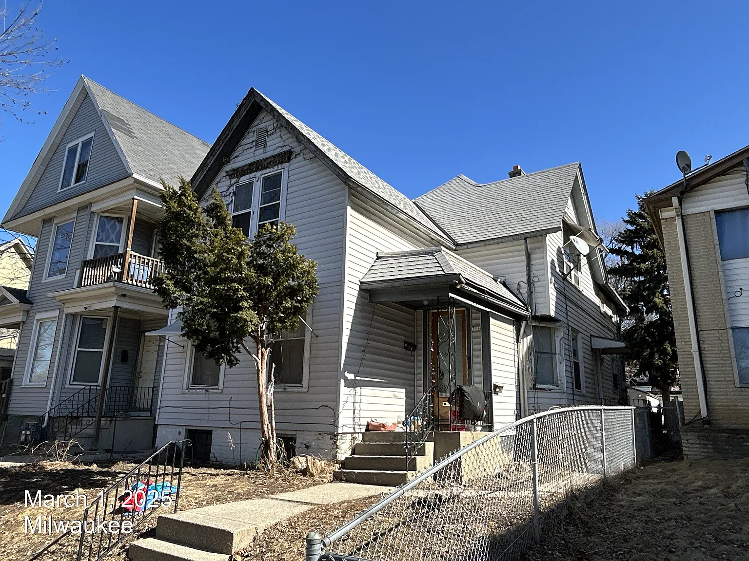 2 bed, 850 sqft, $900 — Photo 1