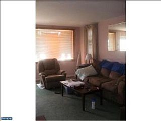 4th image of 3329 Holme Ave