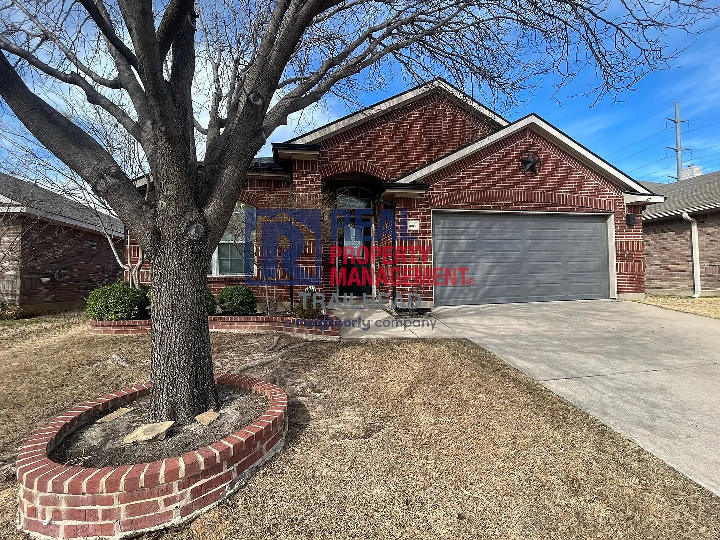 Spacious Single Story Home in a Great Location! — Photo 2