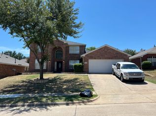 2731 Falcon Trl, Grand Prairie, TX 75052