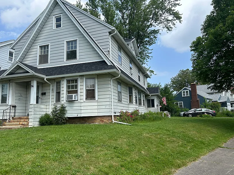 96 Harwick Rd — Photo 2