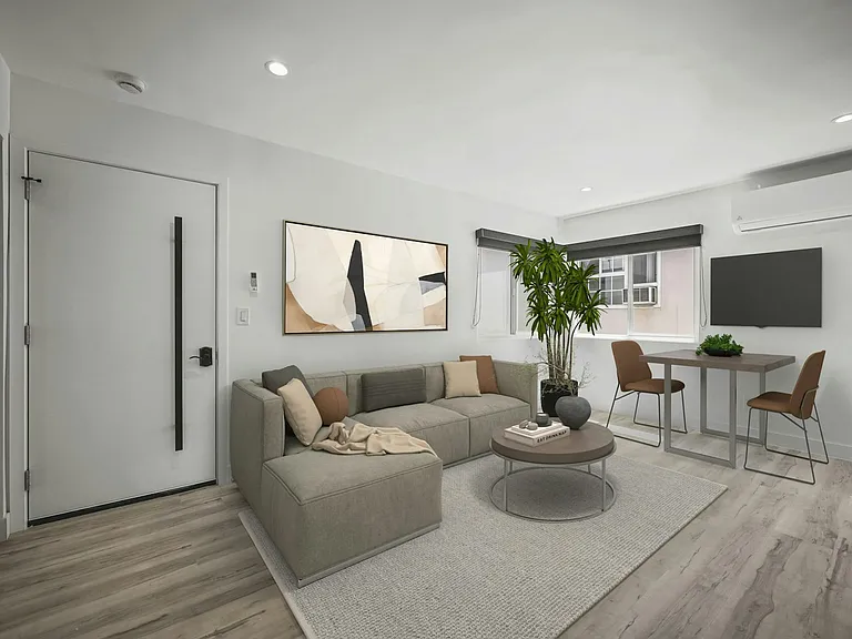111 N Normandie Ave #14 — Photo 6