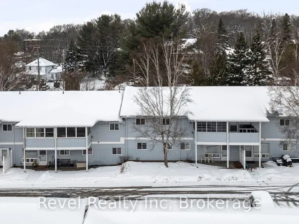 1 Georgian Bay Ave #206, Parry Sound, ON P2A 3B1