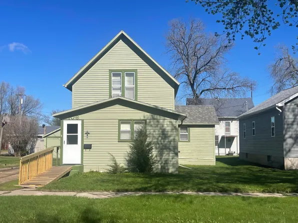 106 N Washington St, Aberdeen, SD 57401