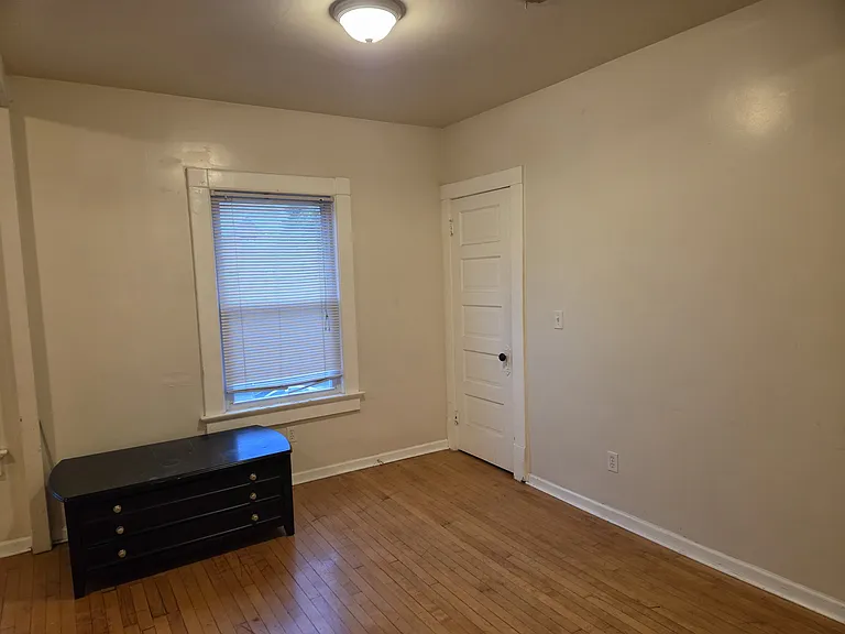 3322 N Downer Ave #3322 — Photo 6