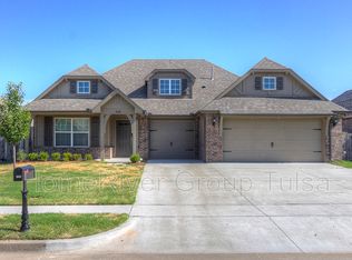 9049 E 139th St S, Bixby, OK 74008