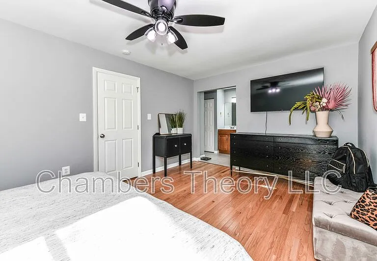 2318 Glade Bank Way — Photo 17