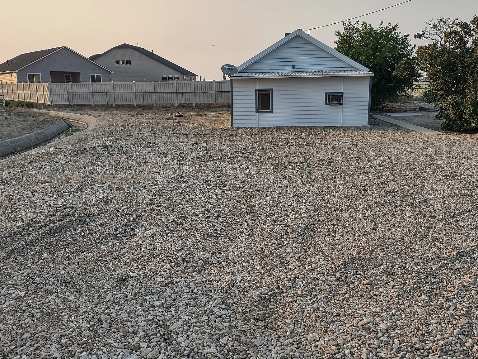 11036 Linden Rd — Photo 3