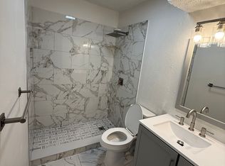 500 Byron St APT A, Fort Worth, TX 76114