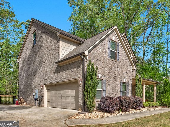 3rd image of 1106 Edward Dr