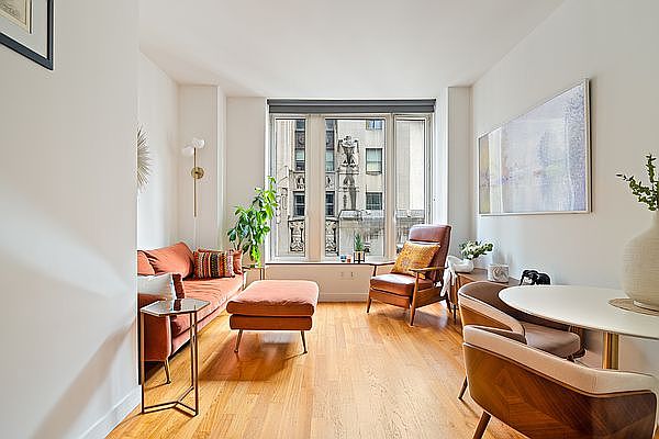 1st image of 15 William St APT 20G