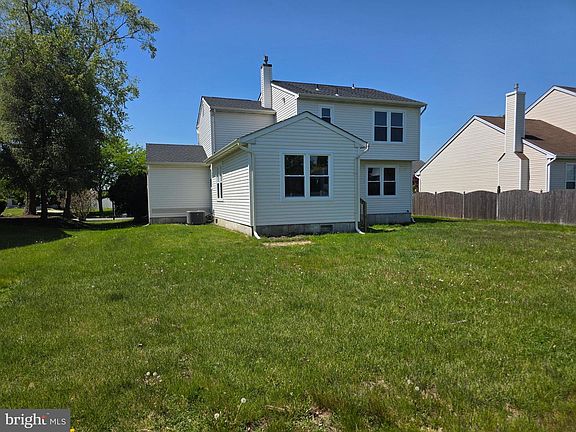 3rd image of 110 Stockton Blvd