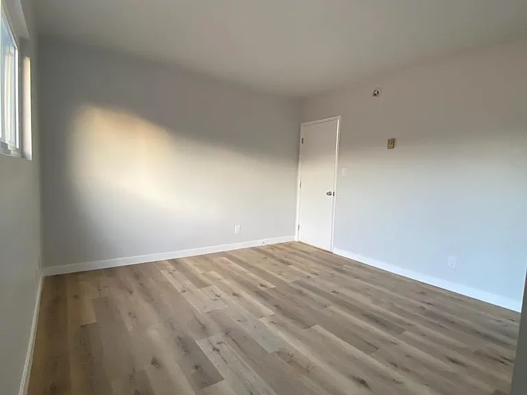 2515 Ocean View Ave #103 — Photo 6