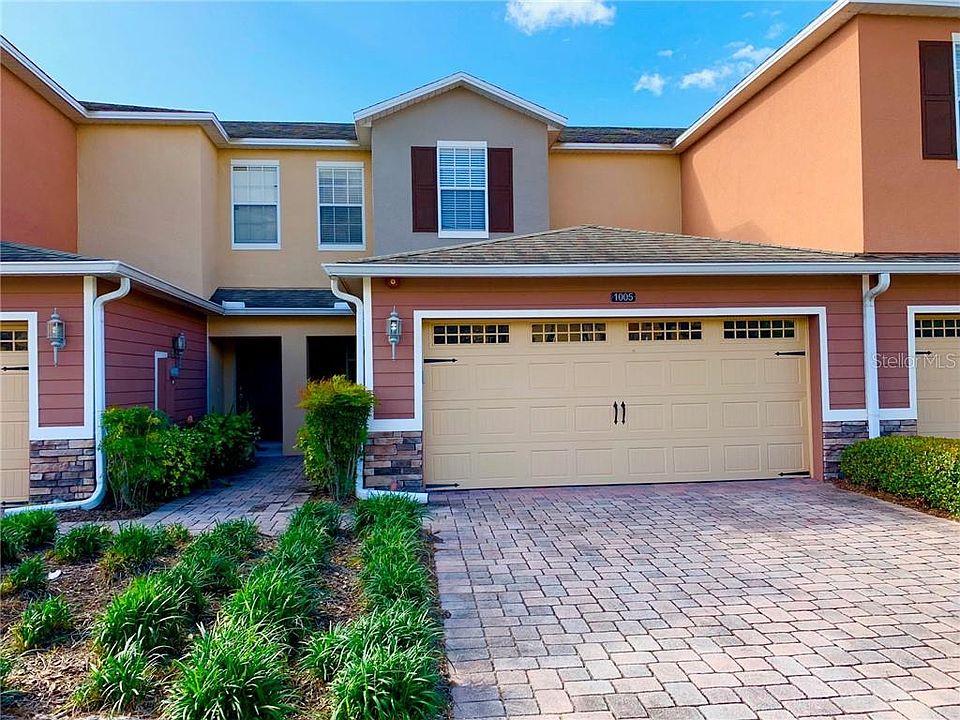 1st image of 1005 Priory Cir